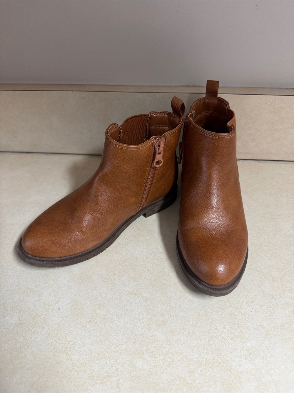 Cat & Jack Tan Brown Kids Chelsea Boots with Side Zipper